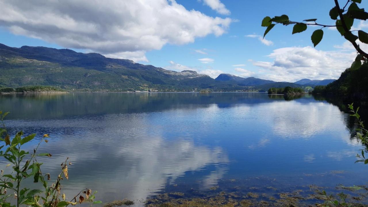 Teigen Leirstad, Feriehus Og Hytter Eikefjord Екстер'єр фото